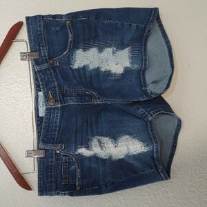 USED TORRID DISTRESSED JEAN SHORTS SIZE 16